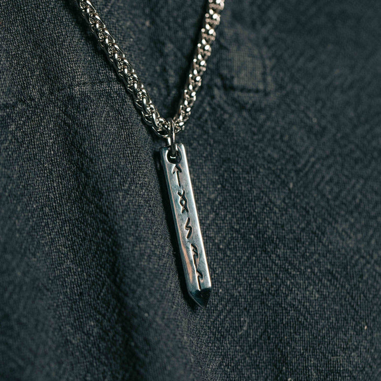 WorldNorse Dreidimensionale Kegel- Rune -Halskette