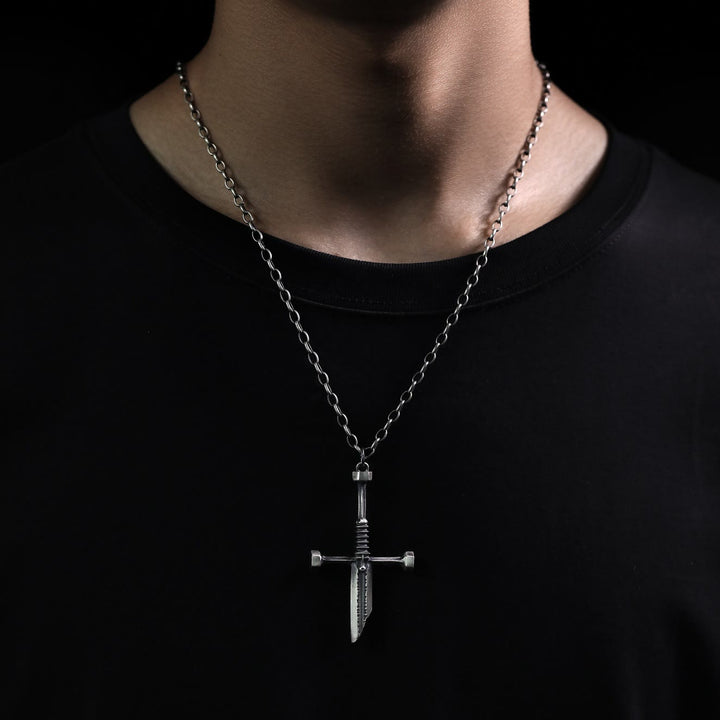WorldNorse Cross Broken Holy Sword Einzigartige Anstecknadel-Halskette