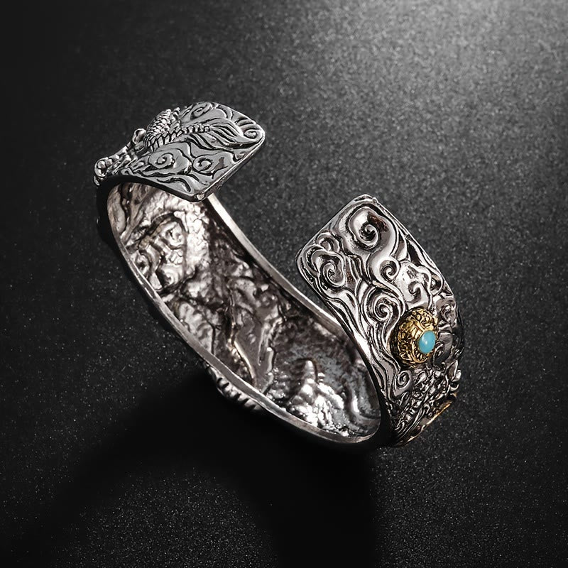 WorldNorse Geschnitztes offenes Armband mit Drachen- und Tiermotiv „Domineer“