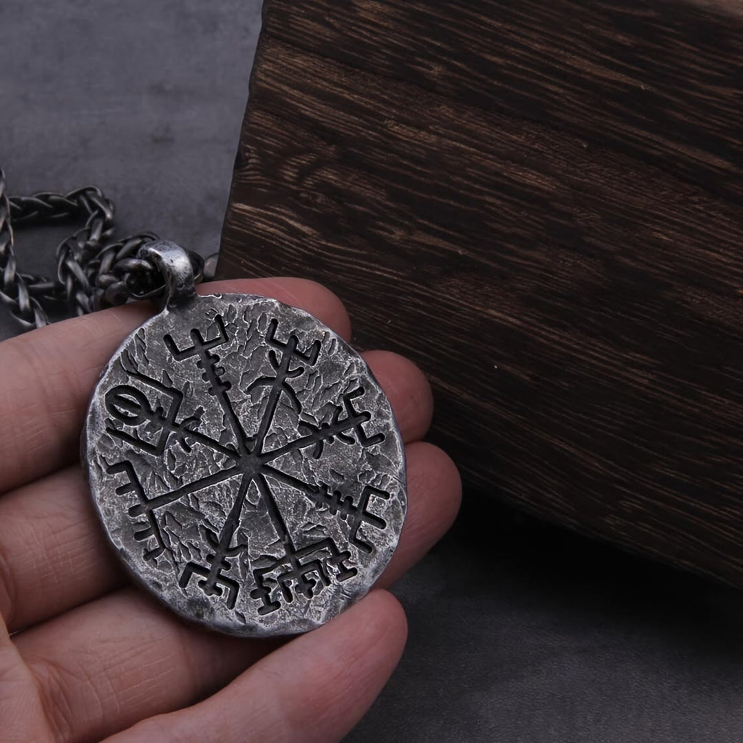 WorldNorse Wikinger-Kompass-Anhänger Vegvisir Halskette