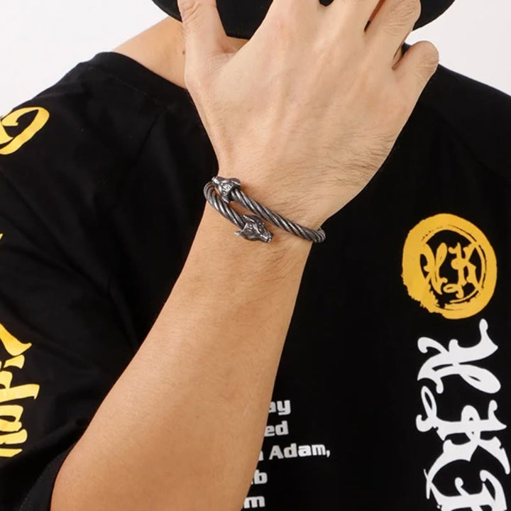 WorldNorse Wolf Gedrehtes offenes Armband