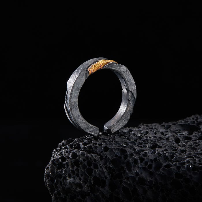 WorldNorse Verstellbarer Ring mit eingelegtem fließendem Feuer - image 3