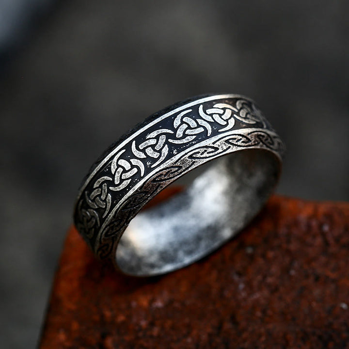 WorldNordischer Ring mit dem Dreifaches Horn von Odin