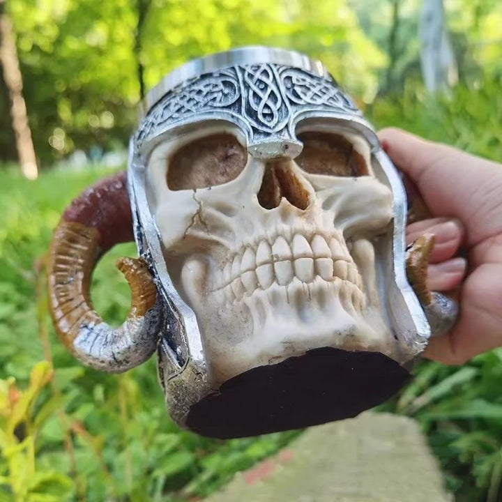 WorldNorse Bierkrug mit Totenkopf und gekreuzten Knochen