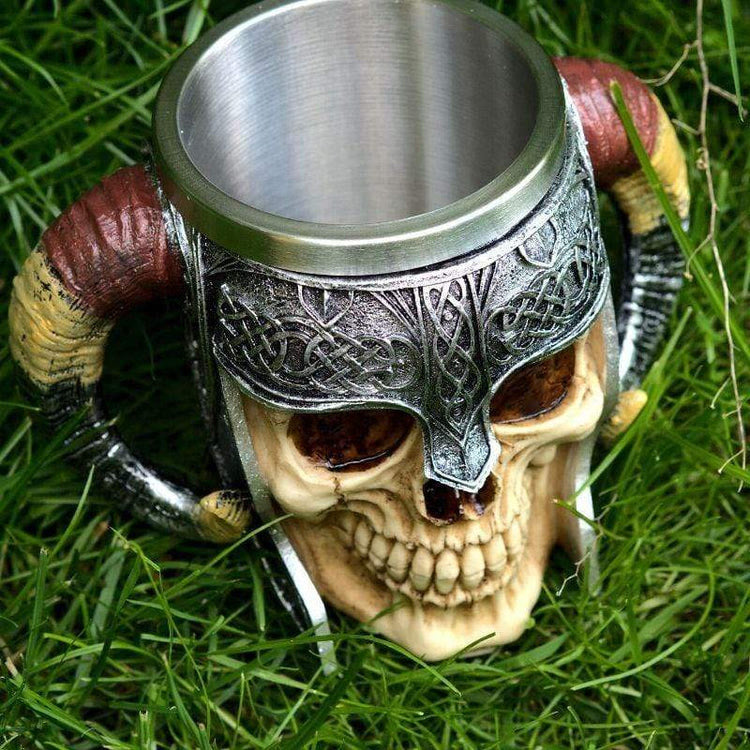 WorldNorse Bierkrug mit Totenkopf und gekreuzten Knochen