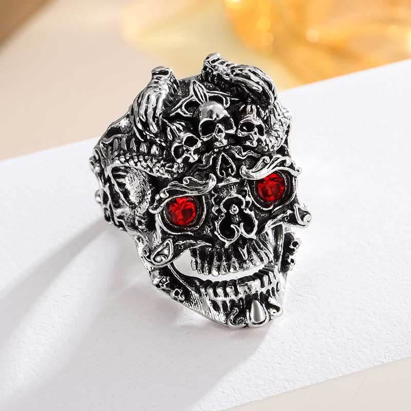 WorldNorse Totenkopfring mit roten, blauen und grünen Augen