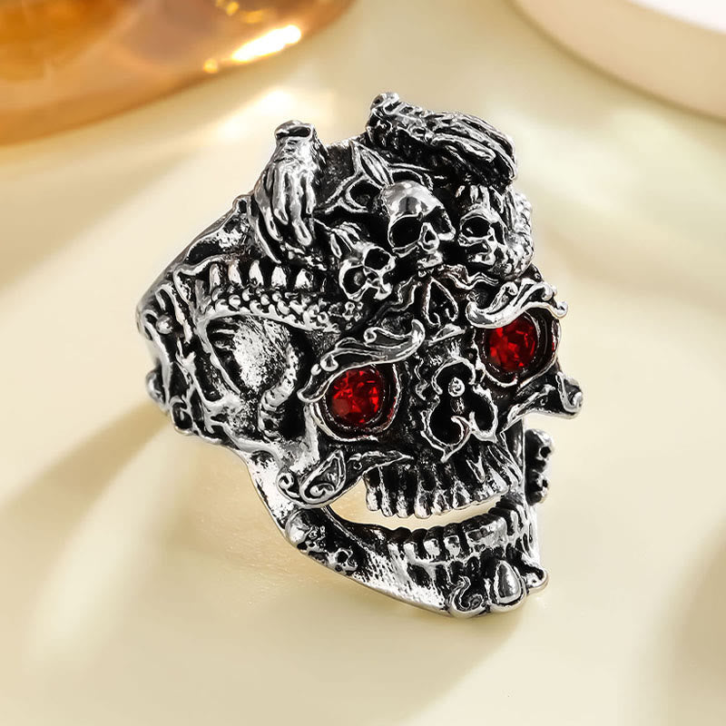WorldNorse Totenkopfring mit roten, blauen und grünen Augen