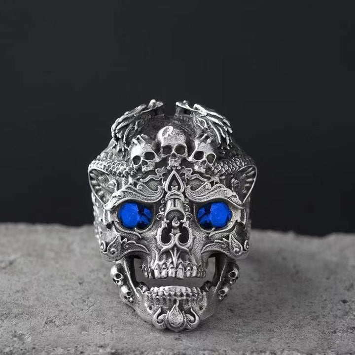 WorldNorse Totenkopfring mit roten, blauen und grünen Augen