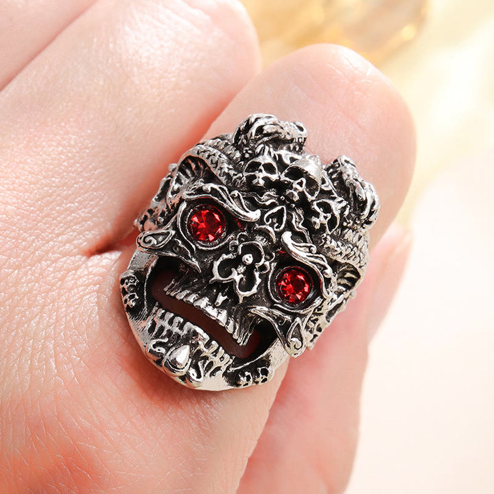 WorldNorse Totenkopfring mit roten, blauen und grünen Augen