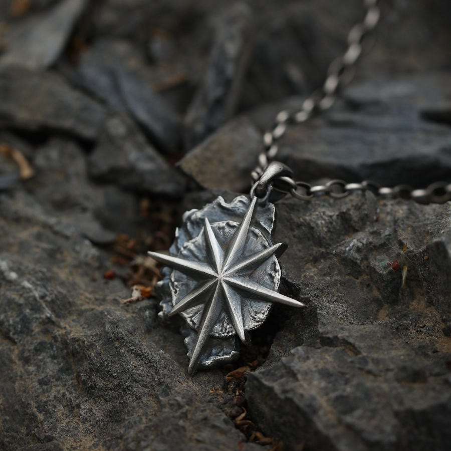 WorldNorse Polaris-Halskette aus 999er Sterlingsilber