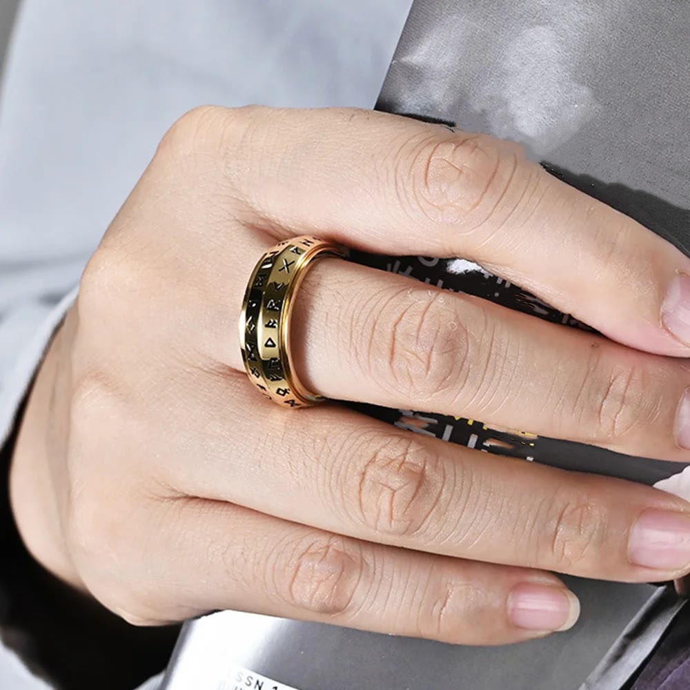 Drehbarer Titanring mit nordischer Rune