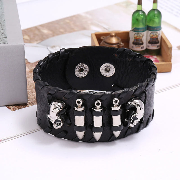 WorldNorse – Breites Biker-Armband aus Leder mit Totenkopf-Motiv