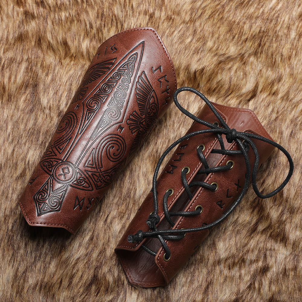 WorldNorse Mittelalterliche Armschienen aus geprägtem Ökoleder