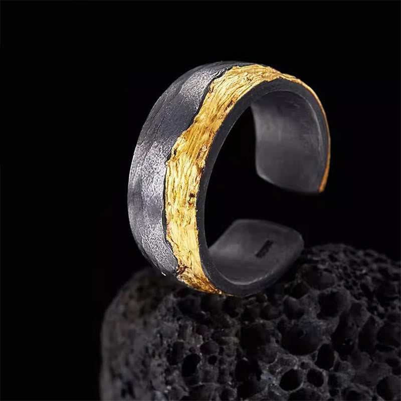 WorldNorse Rustikaler offener Bandring mit Goldadern