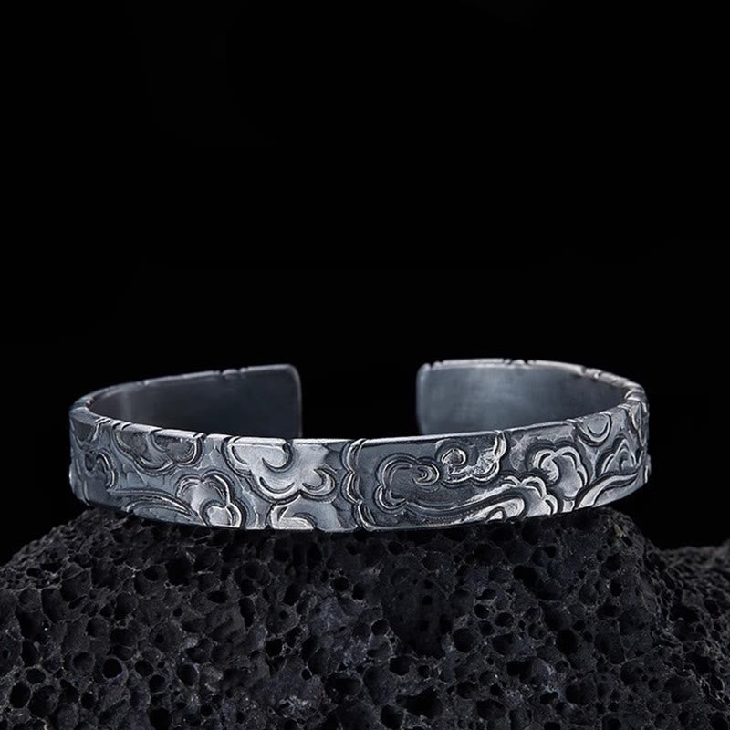WorldNorse Armband mit eingraviertem Wolkenmuster