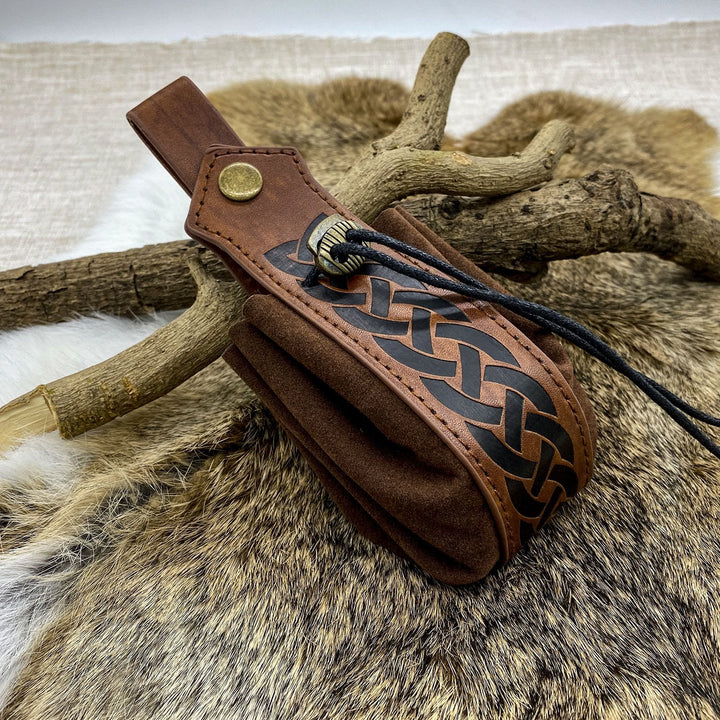 WorldNorse Gürteltasche aus Leder mit Keltischer Knoten