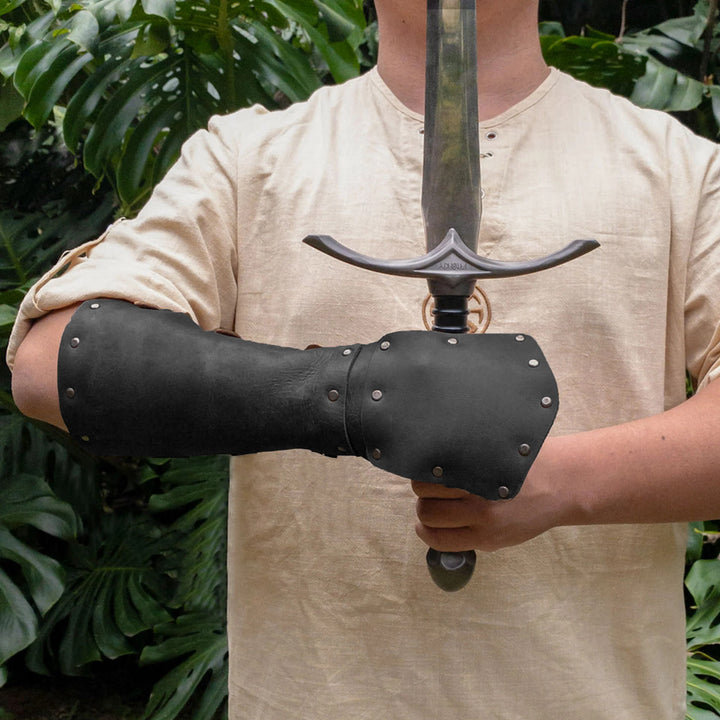 WorldNorse Handschutz Armschienen aus Ökoleder