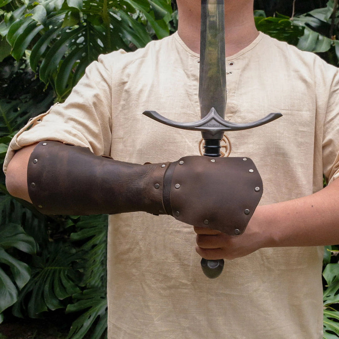 WorldNorse Handschutz Armschienen aus Ökoleder