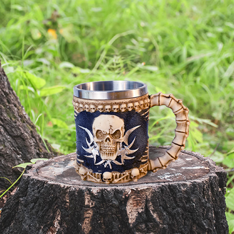 WorldNorse Totenkopfknochen Horn Griff Becher