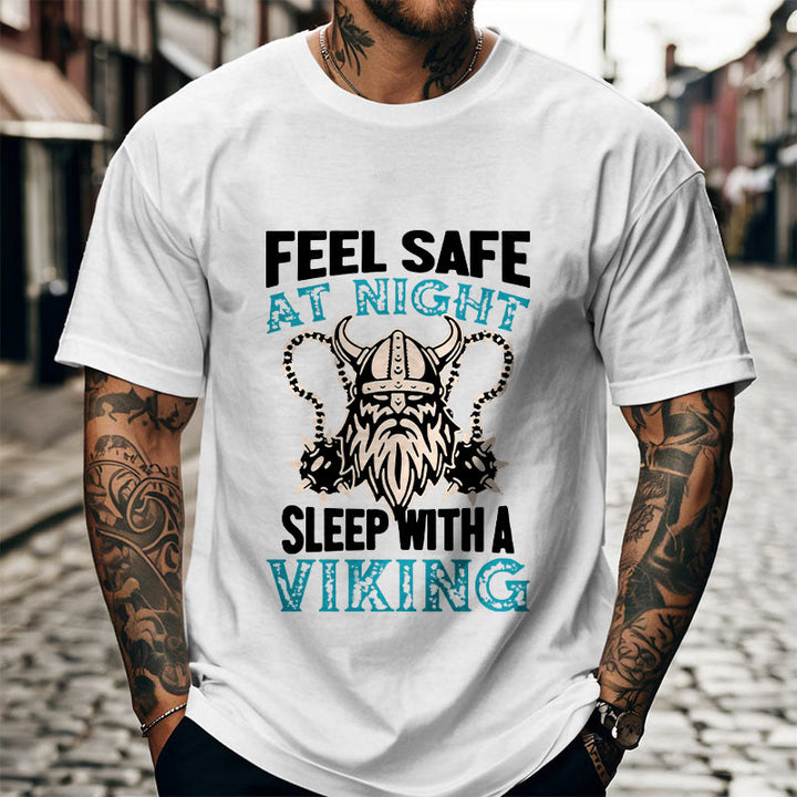 WorldNorse Fühlen Sie sich nachts sicher T-Shirt