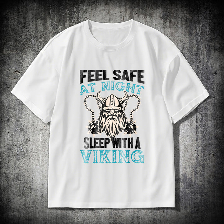 WorldNorse Fühlen Sie sich nachts sicher T-Shirt