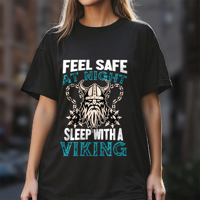 WorldNorse Fühlen Sie sich nachts sicher T-Shirt