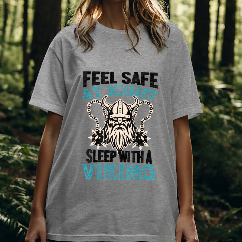 WorldNorse Fühlen Sie sich nachts sicher T-Shirt