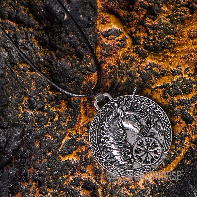 WorldNordische keltische Vegvisir Einhorn-Halskette