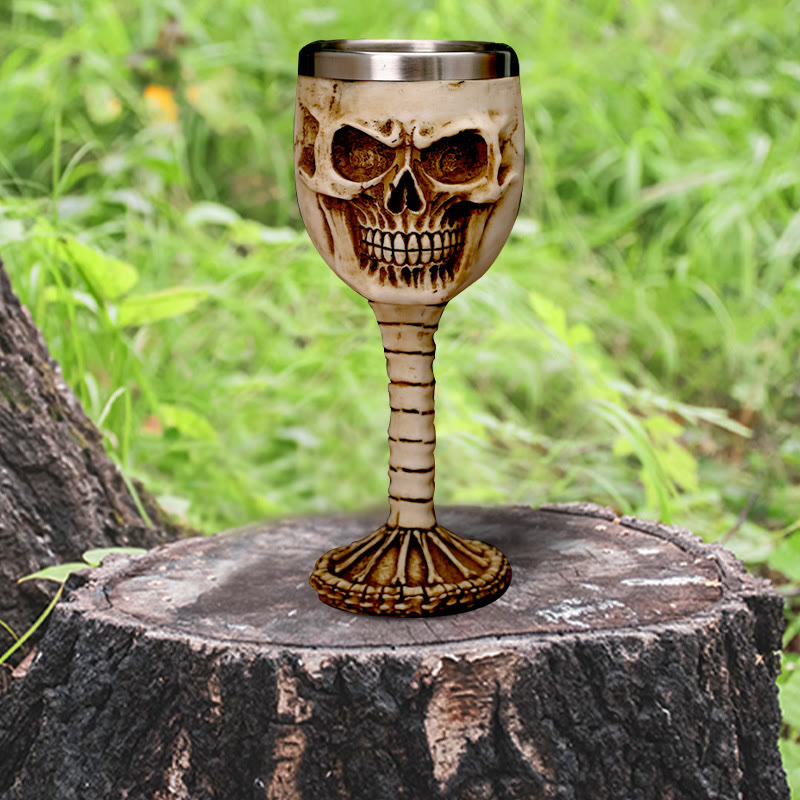 WorldNorse Kelch aus Harz mit Totenkopf und Knochen