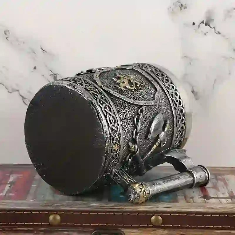 WorldNorse Mittelalter Wikinger Axt Löwe Tasse