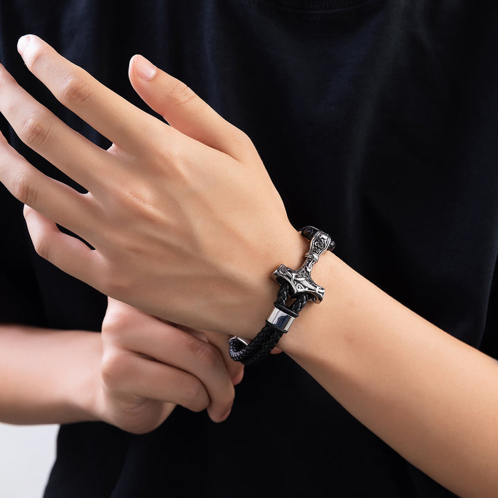 WorldNorse Thors Hammer geflochtenes Lederarmband