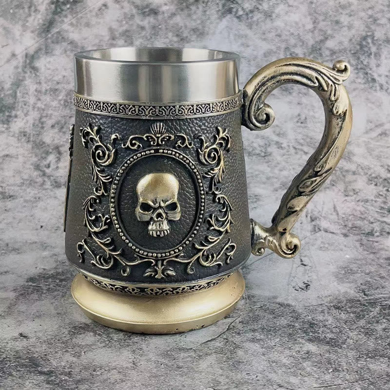 WorldNorse Bierkrug mit goldenem Geisterschädelkopf