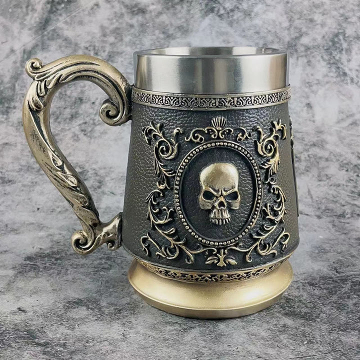 WorldNorse Bierkrug mit goldenem Geisterschädelkopf