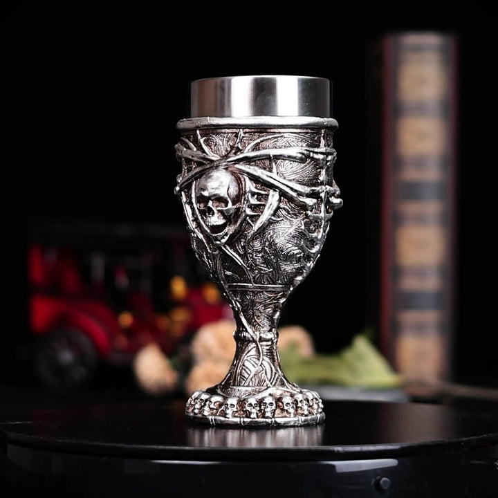 WorldNorse Weinkelch mit Totenkopf-Motiv in Metallic-Optik