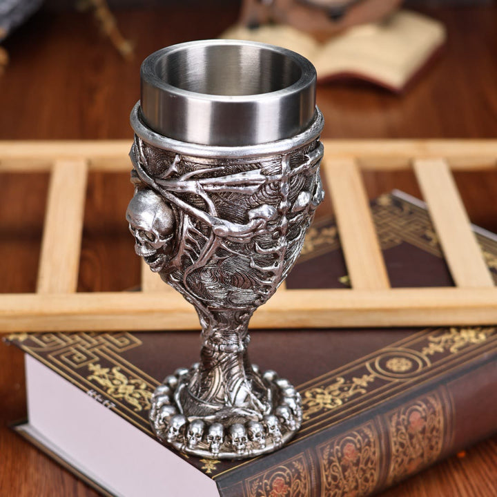 WorldNorse Weinkelch mit Totenkopf-Motiv in Metallic-Optik