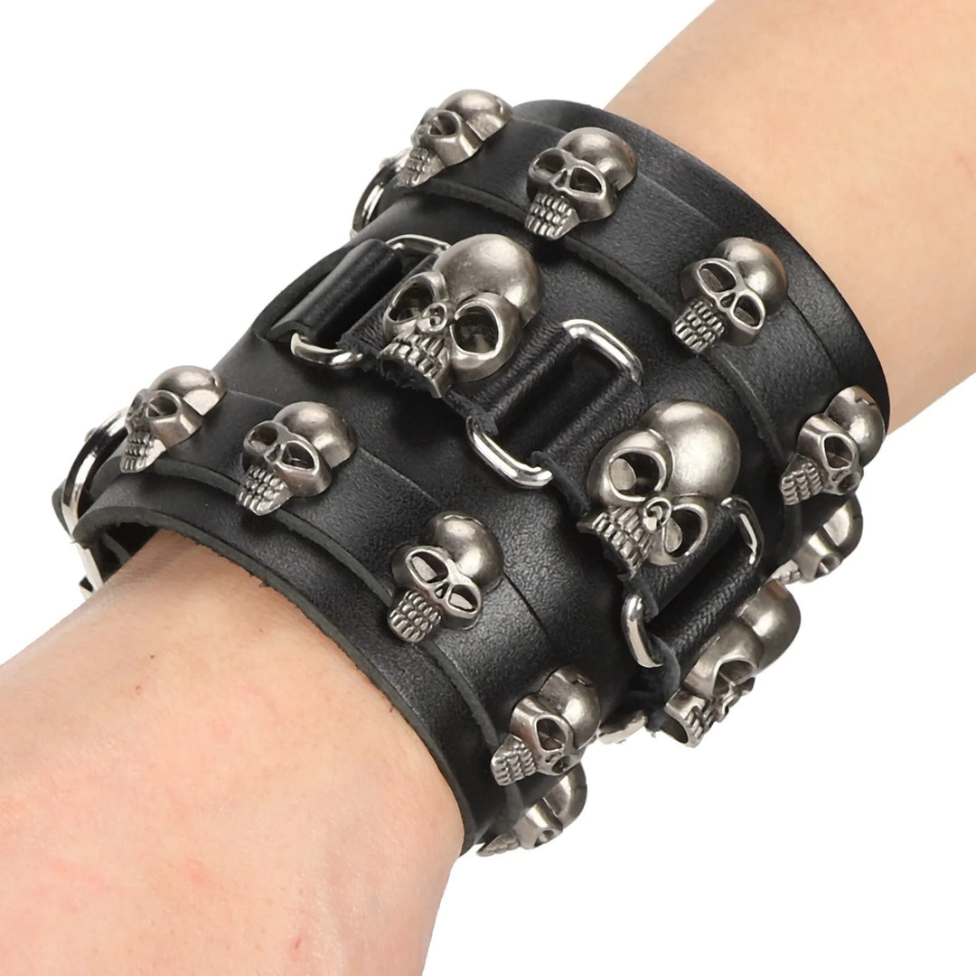 WorldNorse Gothic Totenkopf-Armreif aus Leder