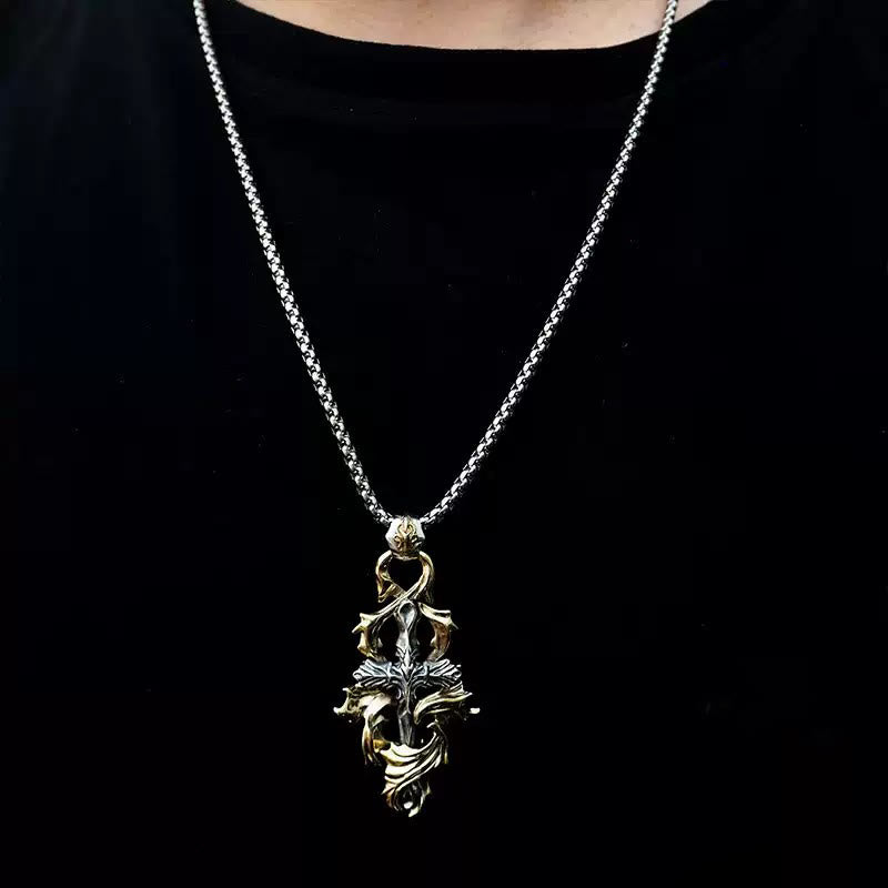 WorldNorse Halskette mit Girlandenkreuz aus 925er Sterlingsilber
