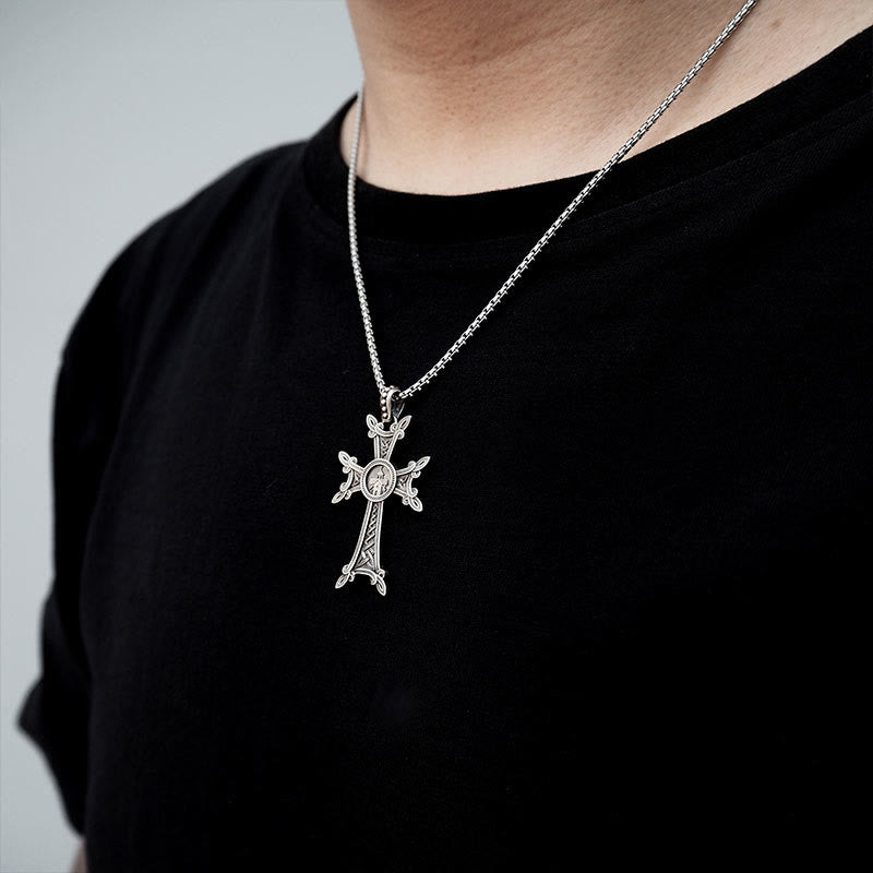 WorldNorse Halskette mit Triquetra -Kreuz aus 925er Sterlingsilber