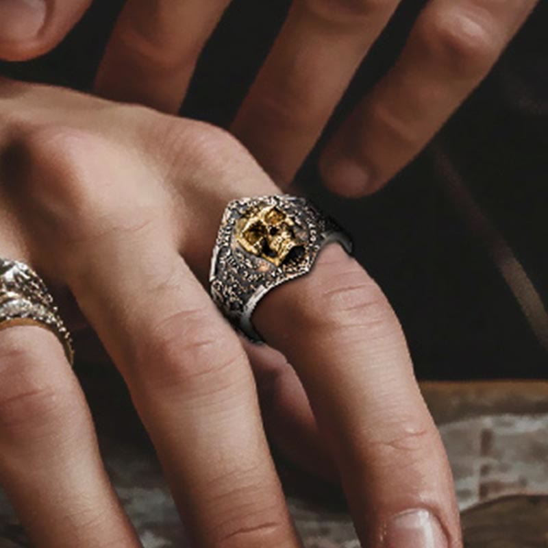 WorldNorse Ring aus 925er Sterlingsilber mit gotischem Totenkopf und Gravur - image 5