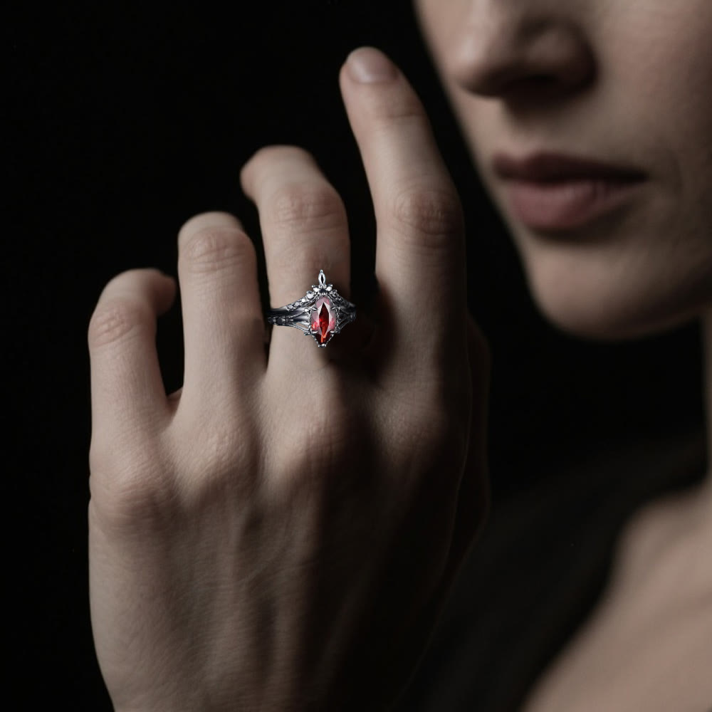 WorldNorse Granat-Kronen-Flammenring - image 1