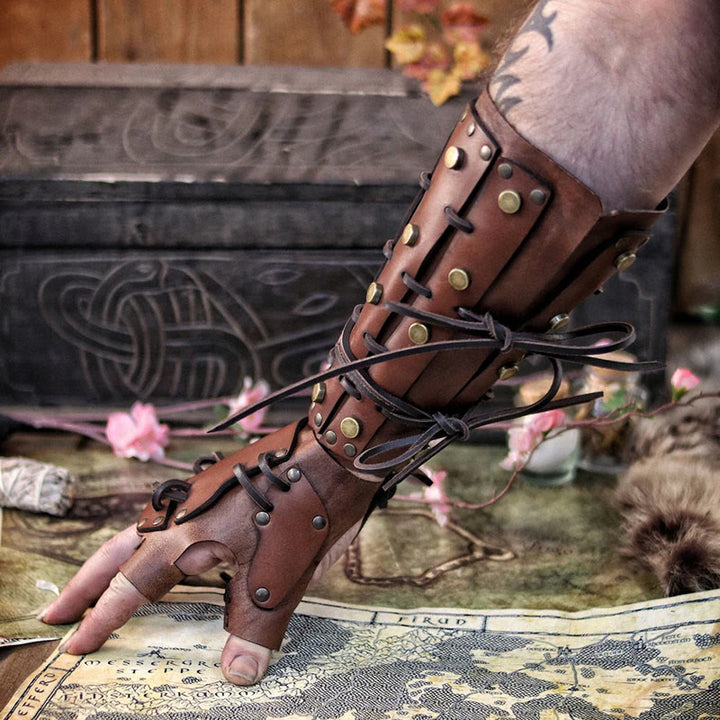 WorldNorse Rivets Armschienen mit Fingerbedeckung und Schnürung - Khaki - image 6