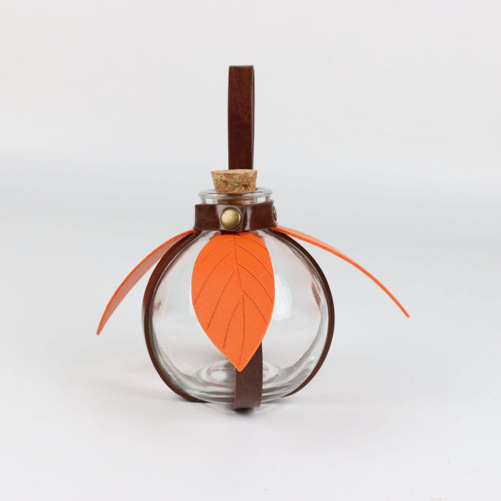 WorldNorse Rustikale Ledertasche und Gürtel mit Blattdekor - image 8