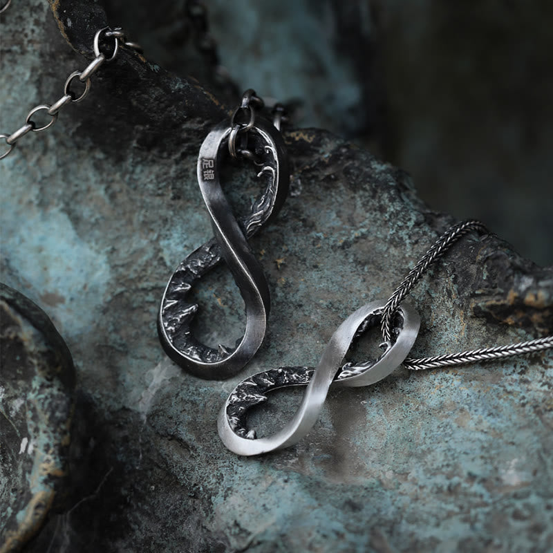 WorldNorse Halskette mit Infinity-Bergmotiv, 999 Sterlingsilber - image 0