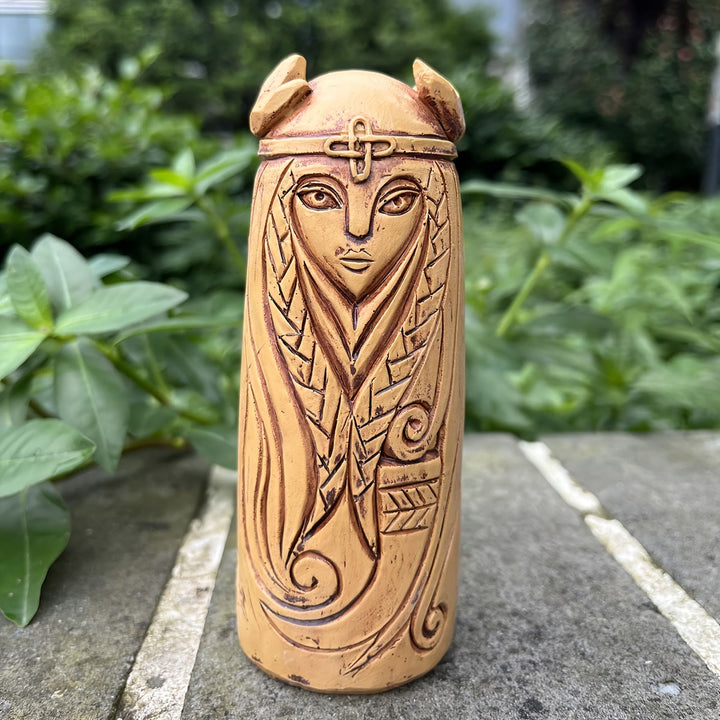 WorldNorse Knot Wappenweber-Statue mit Horn - image 5