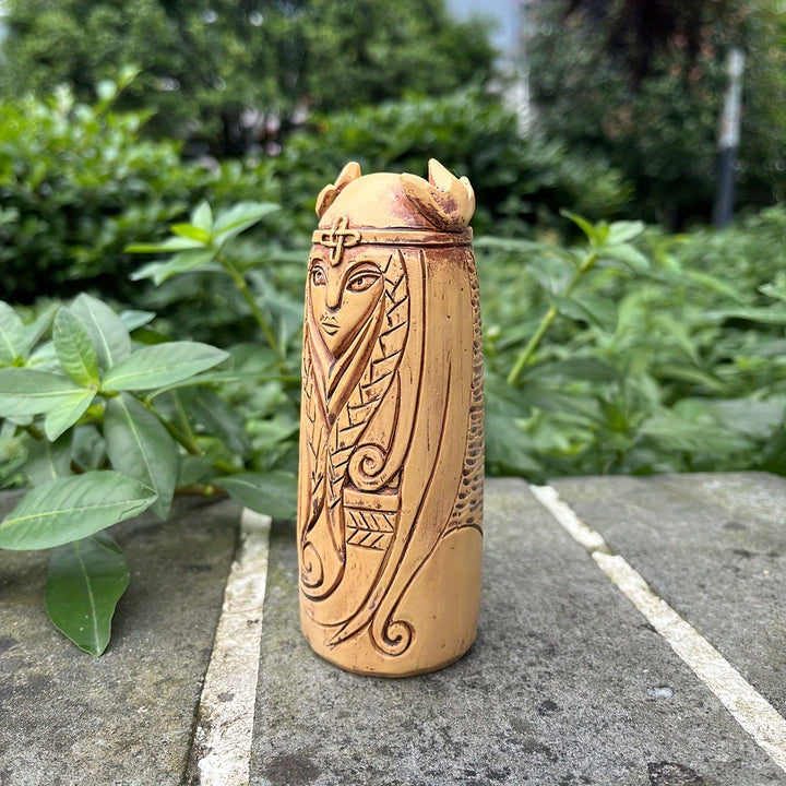 WorldNorse Knot Wappenweber-Statue mit Horn - image 2