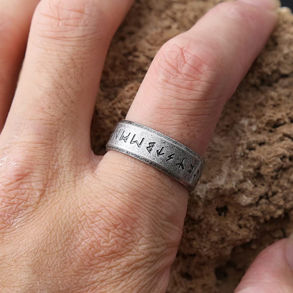 WorldNorse Vintage Wikinger-Runen-Ring aus Edelstahl - image 1