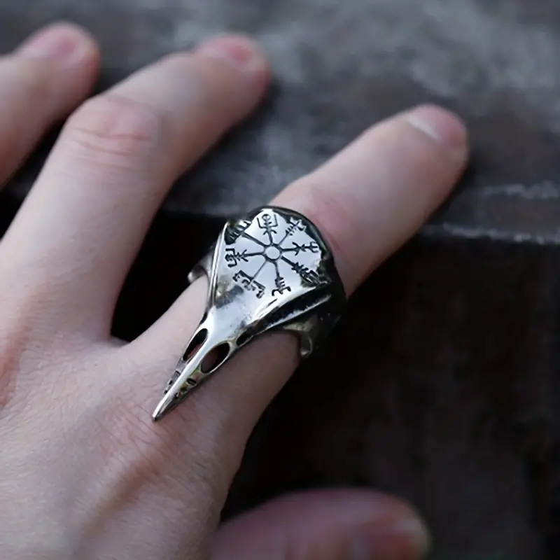 WorldNorse Herren-Ring mit Krähenschädel und Vegvisir - image 1