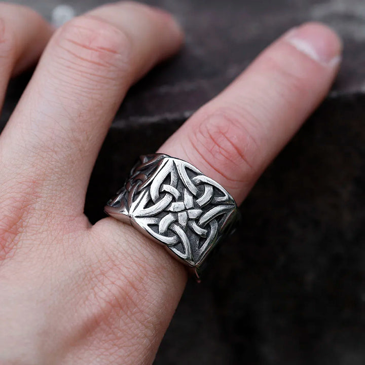 WorldNorse Keltischer Knoten Wikingerring aus Edelstahl