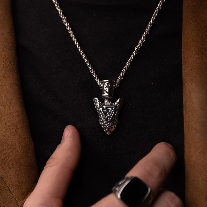 WorldNorse Valknut Steinspeer Halskette mit Wikinger-Anhänger aus Edelstahl