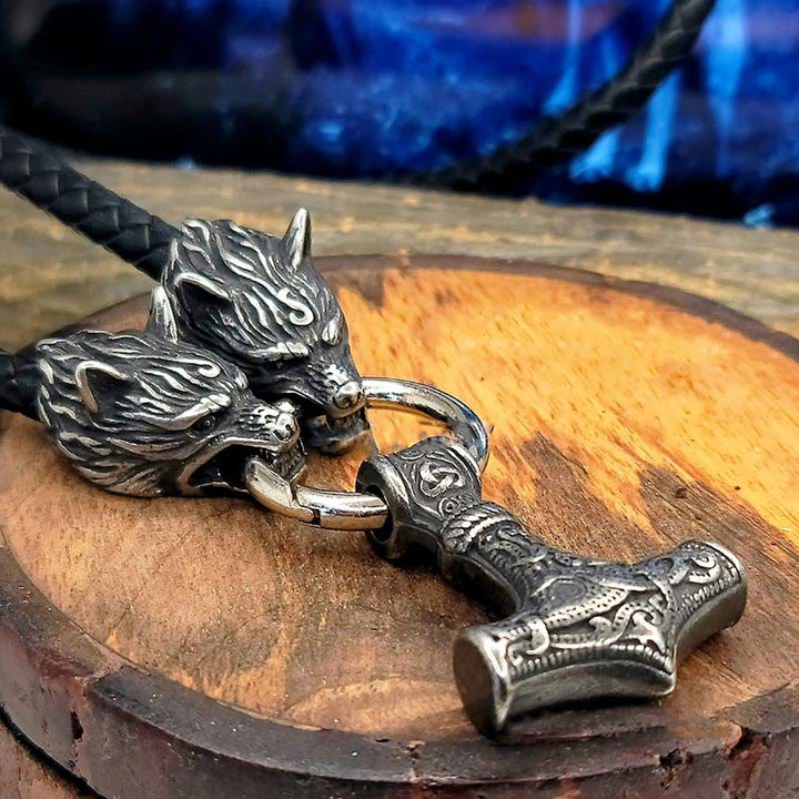 WorldNordische Wikinger-Halskette mit Wolf und Lederseil , Mjölnir